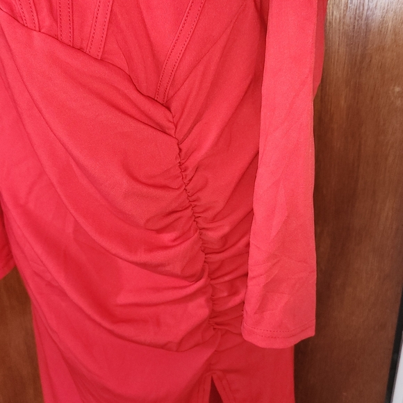 Elegant Strapless Red Dress - Picture 3 of 6